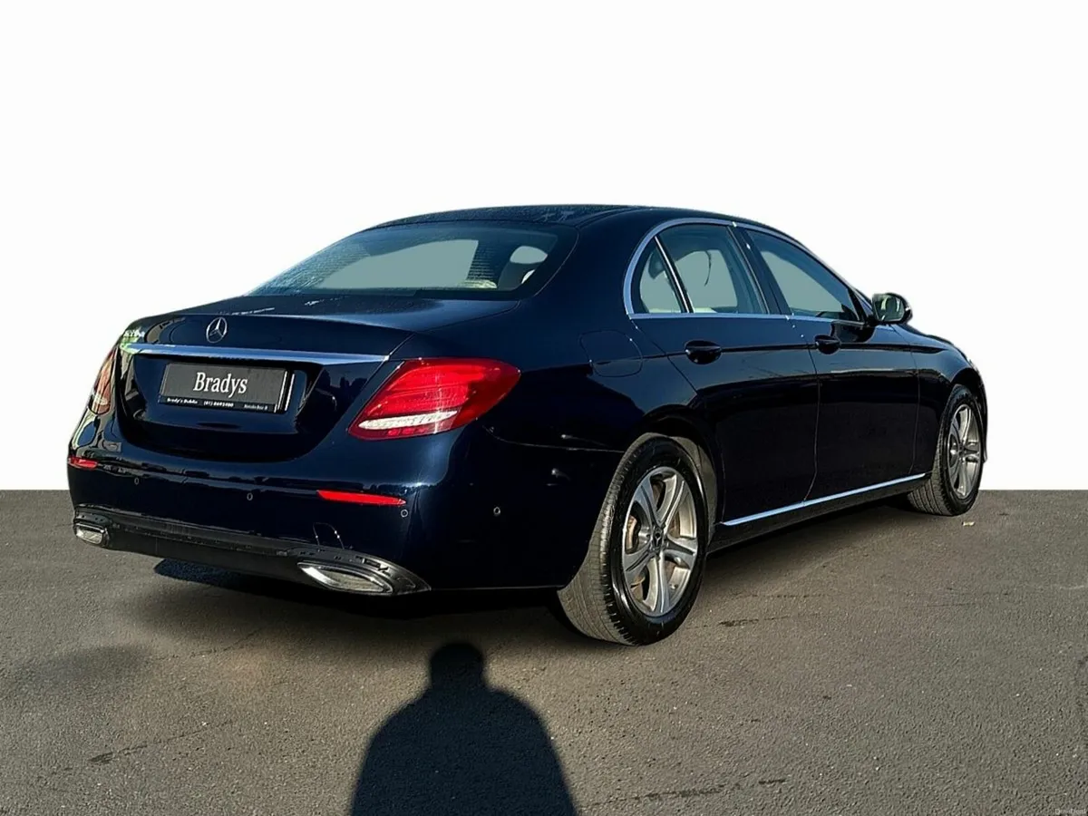Mercedes-Benz E-Class E220d Avantgarde--Macchiato - Image 4