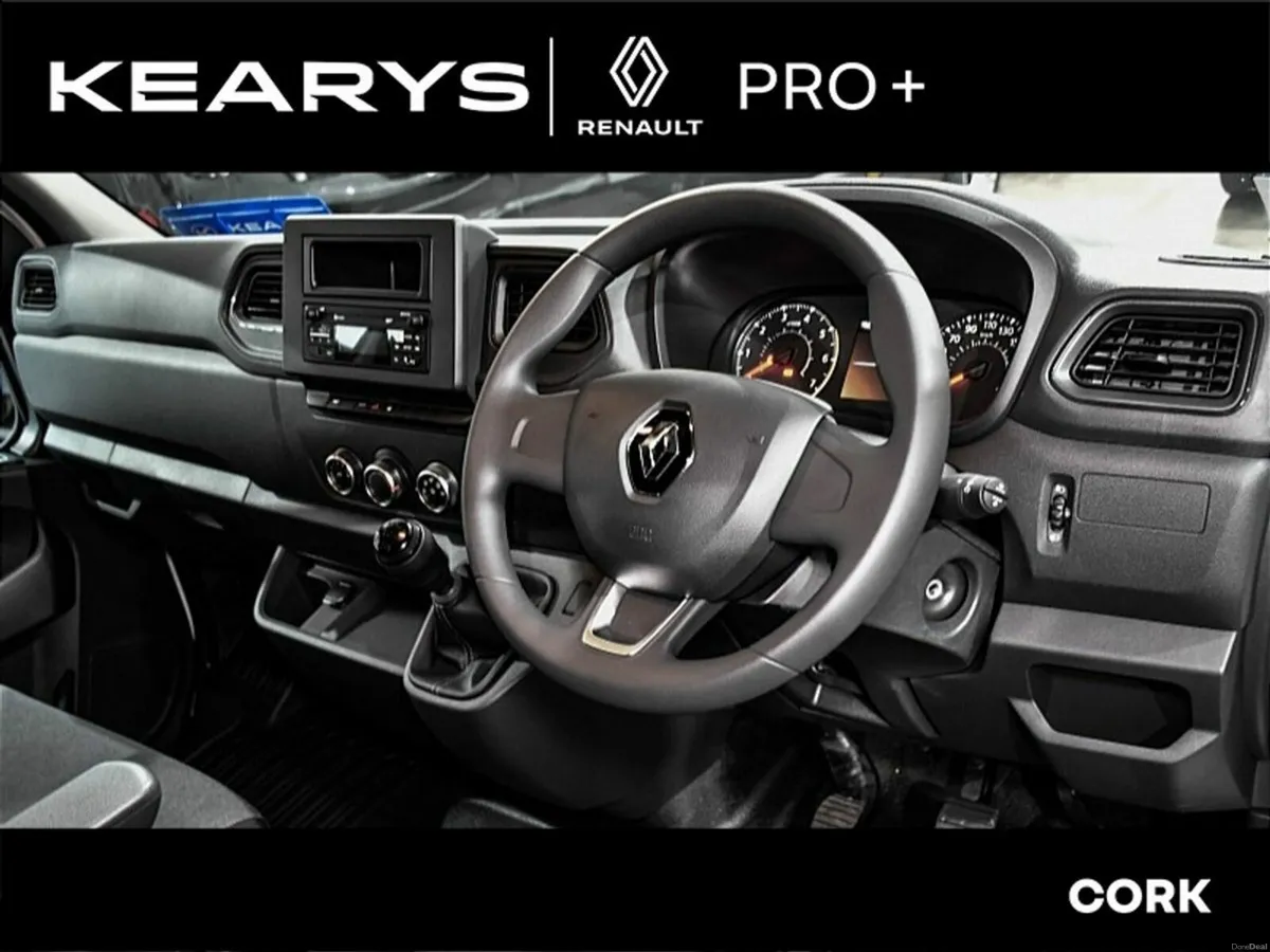 Renault Master LM35 Blue dCi 135 Business, INC VAT - Image 3