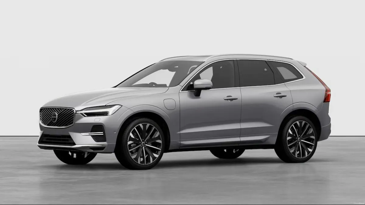 Volvo XC60 XC60 Ultra in Aurora Silver with 21inch - Image 5