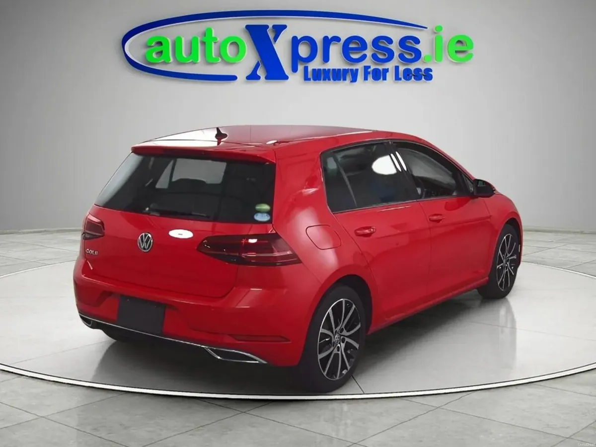 Volkswagen Golf TSI HIGH LINE Low mileage - Image 3