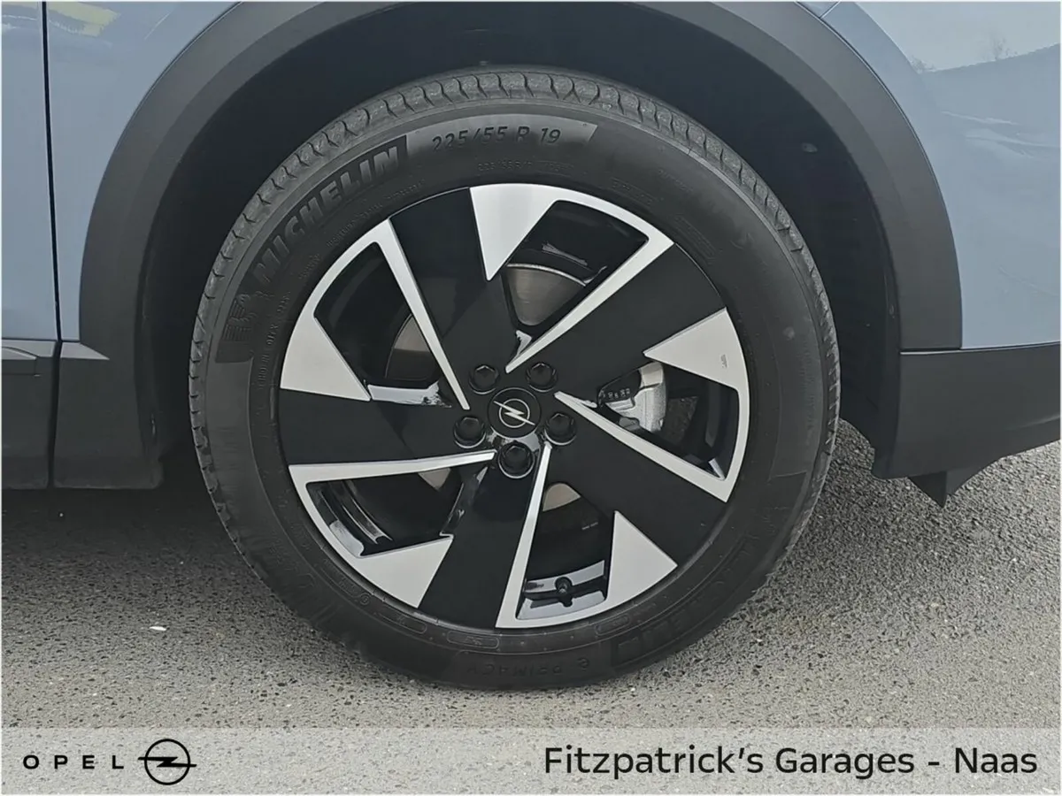 Opel Grandland GS HYBRID Demo with 3.9% Finance Av - Image 6