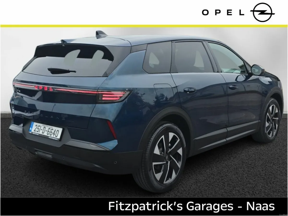 Opel Grandland GS HYBRID Demo with 3.9% Finance Av - Image 4