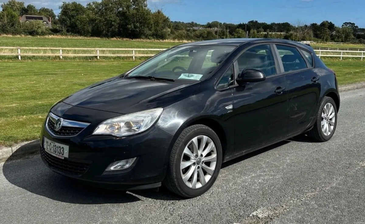 Opel Astra 2012 Nct 7/2026 - Image 1