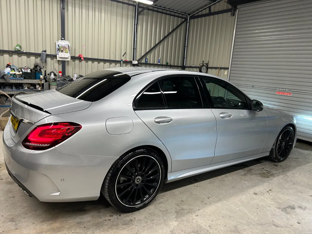 MERCEDES C220 D AMG LINE PREMIUM 9G VRT INC - Image 3