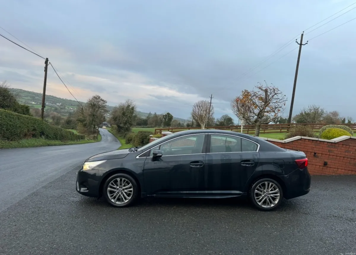 Toyota Avensis Business Edition 2017 - Image 4