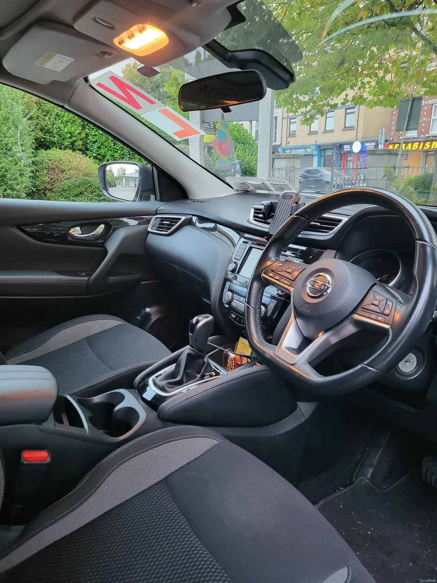Nissan Qashqai 2021 - Image 2