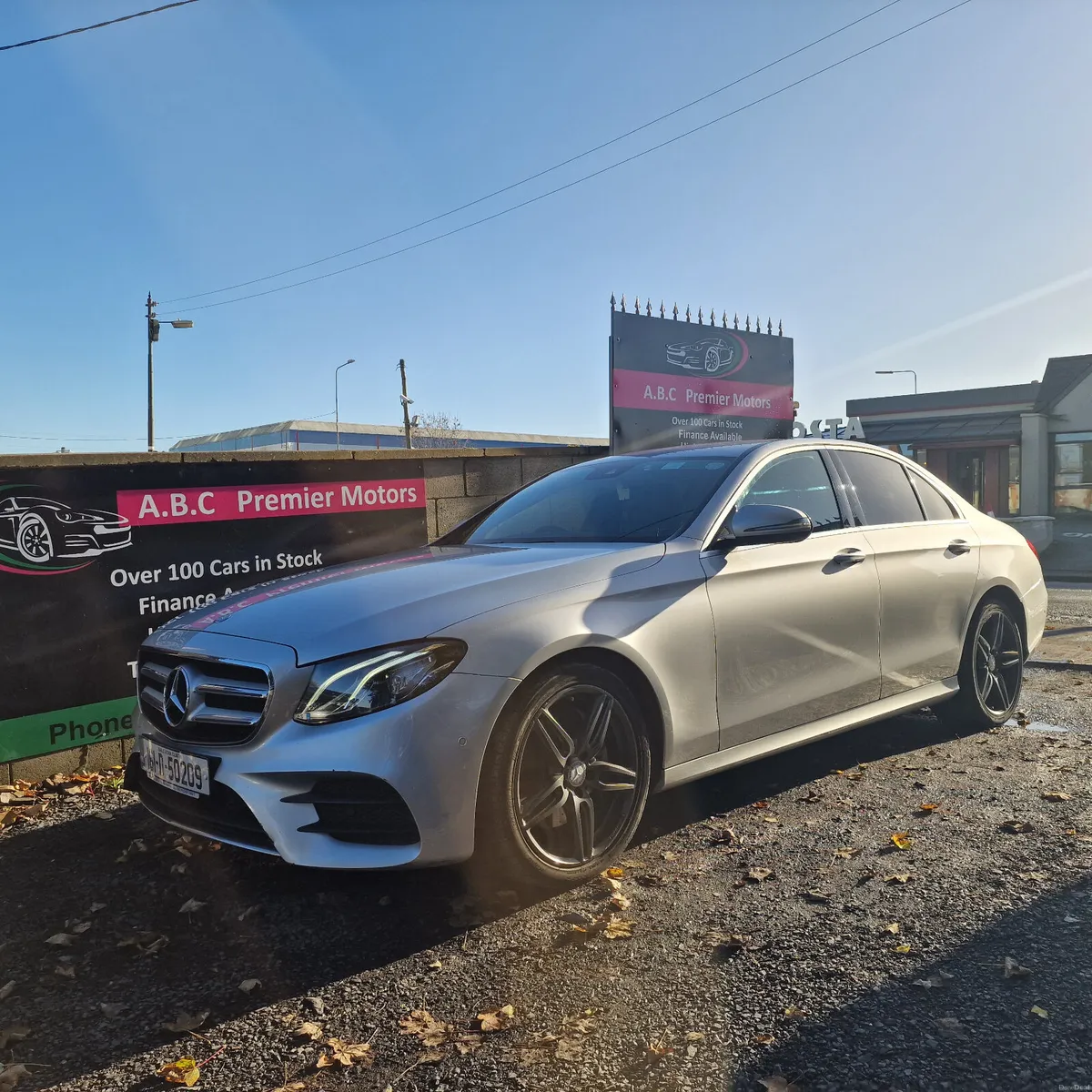 Mercedes-Benz E-Class E 220 D AMG LINE - Image 2