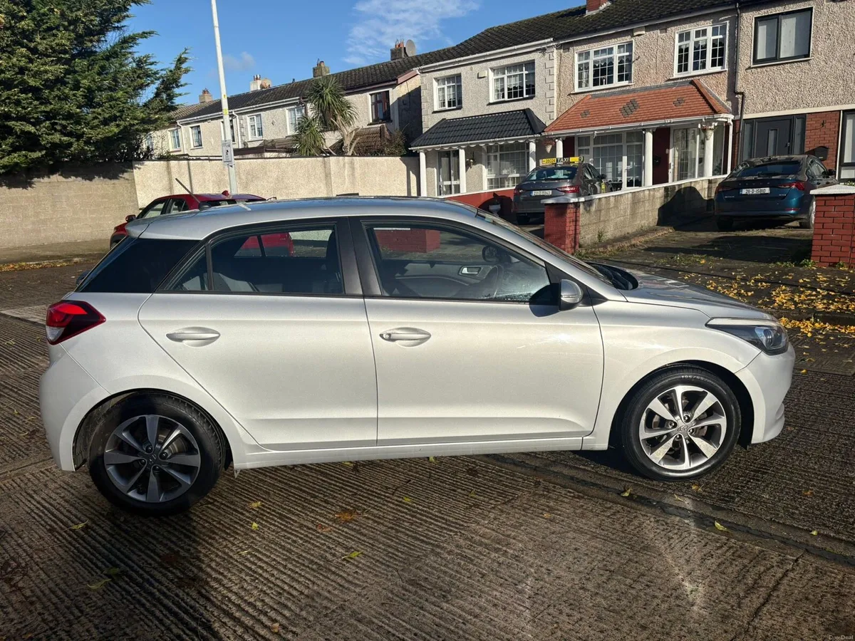 Hyundai i20 - Image 4