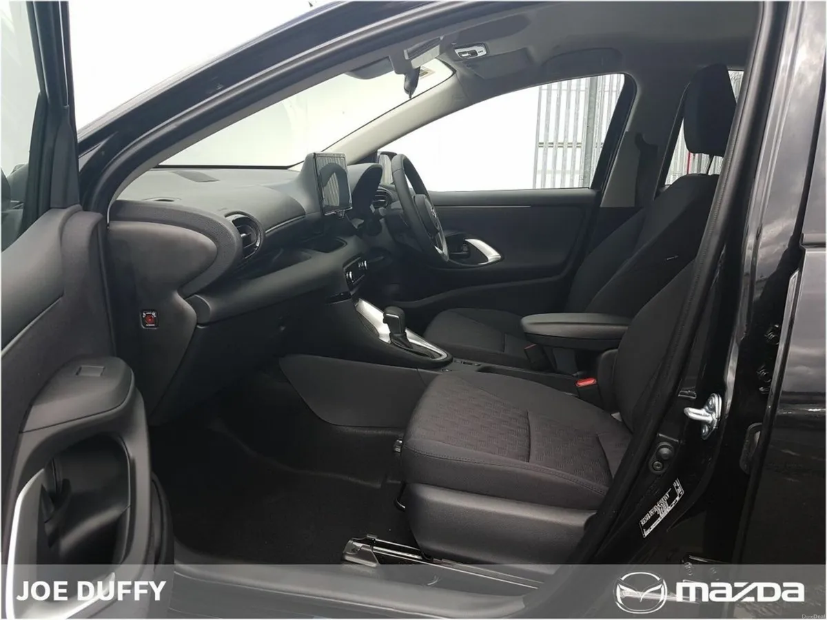 Mazda Mazda2 HYBRID 5DR (116ps) Centre-Line Auto * - Image 4