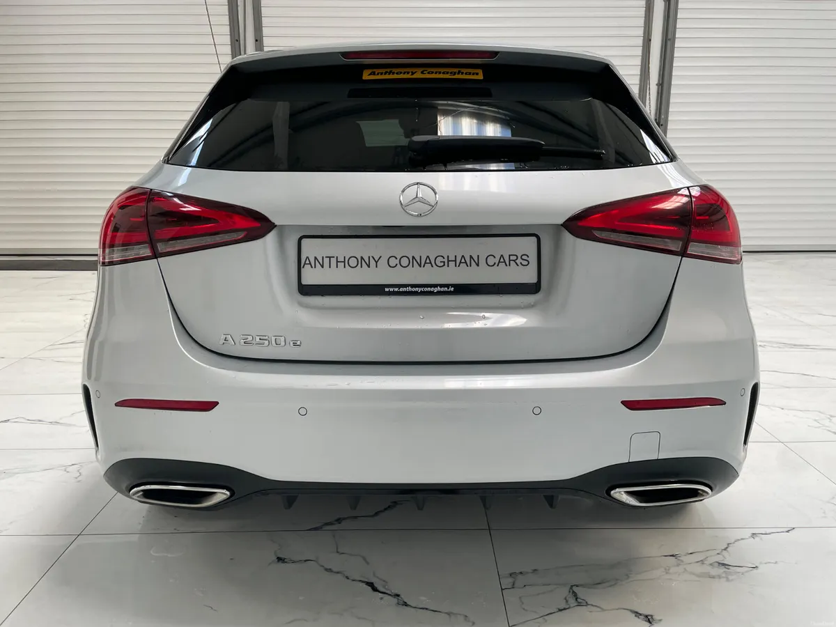 Mercedes-Benz AMG Line 2021 Pan Roof - Image 4