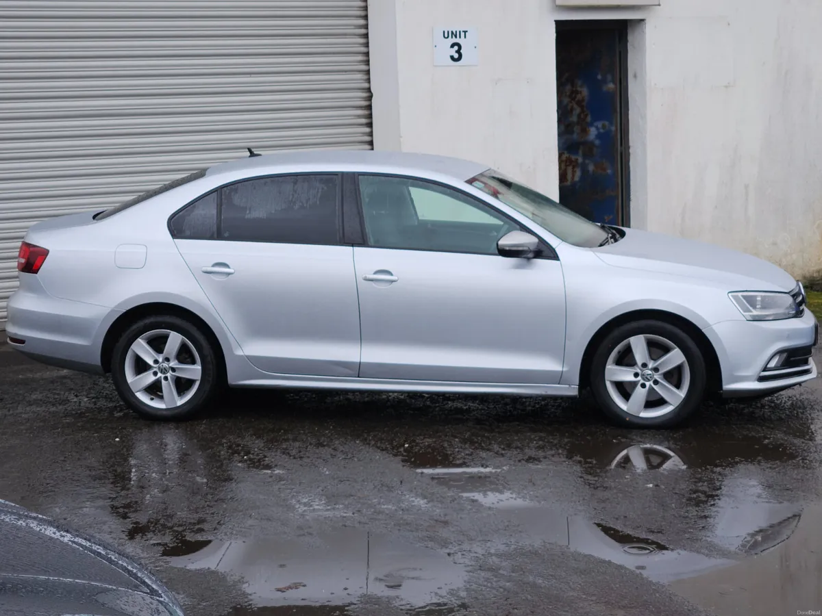 Volkswagen Jetta 2016 2.0Tdi AUTO - Image 3