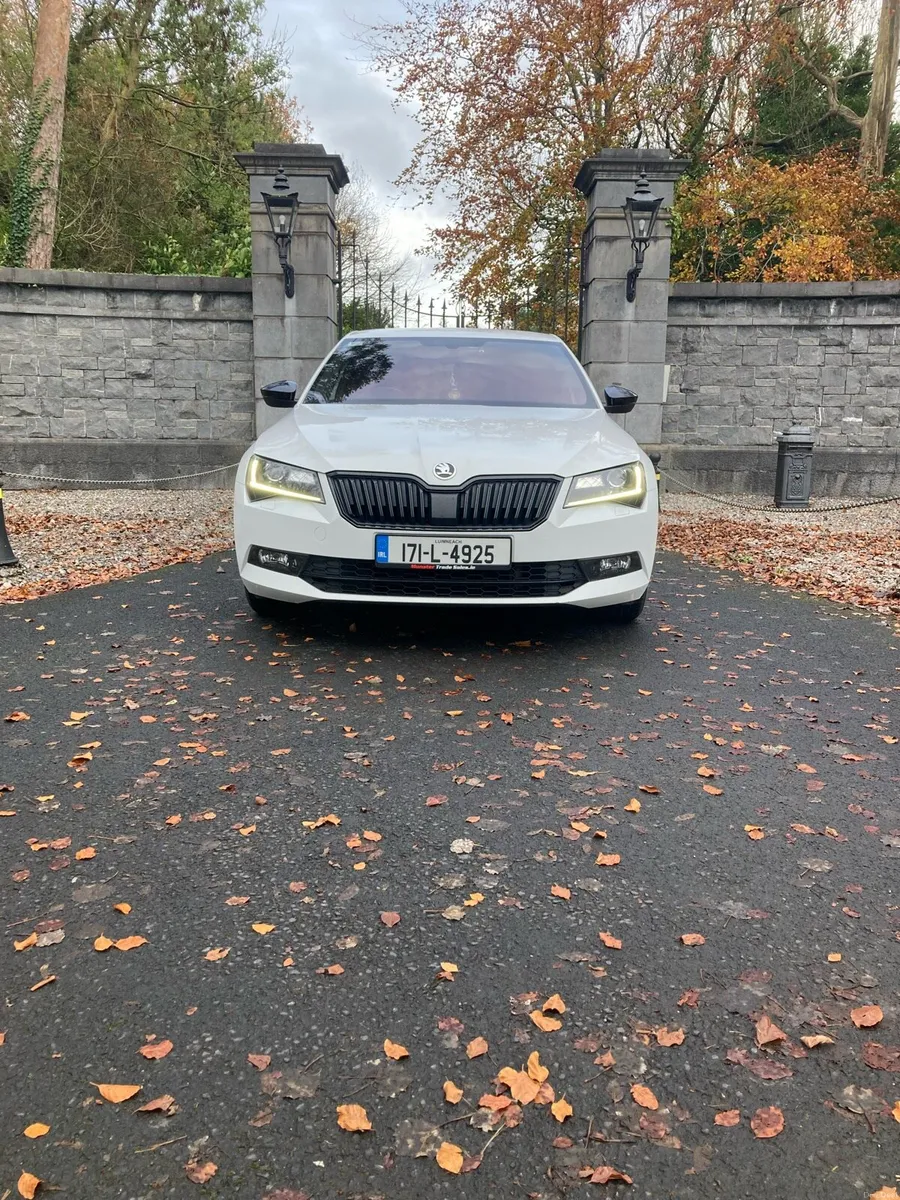 Skoda superb black addition - Image 2