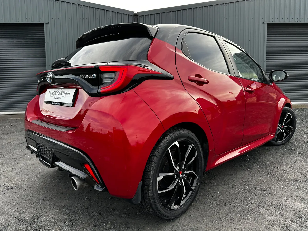 Toyota Yaris 221’ 1.5 Hybrid GR Premier LOW KMs - Image 4