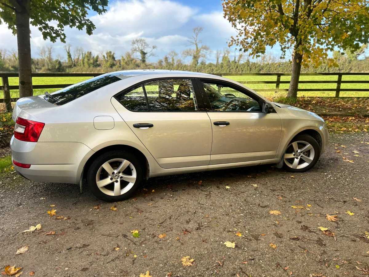 Skoda Octavia 2015 - Image 6