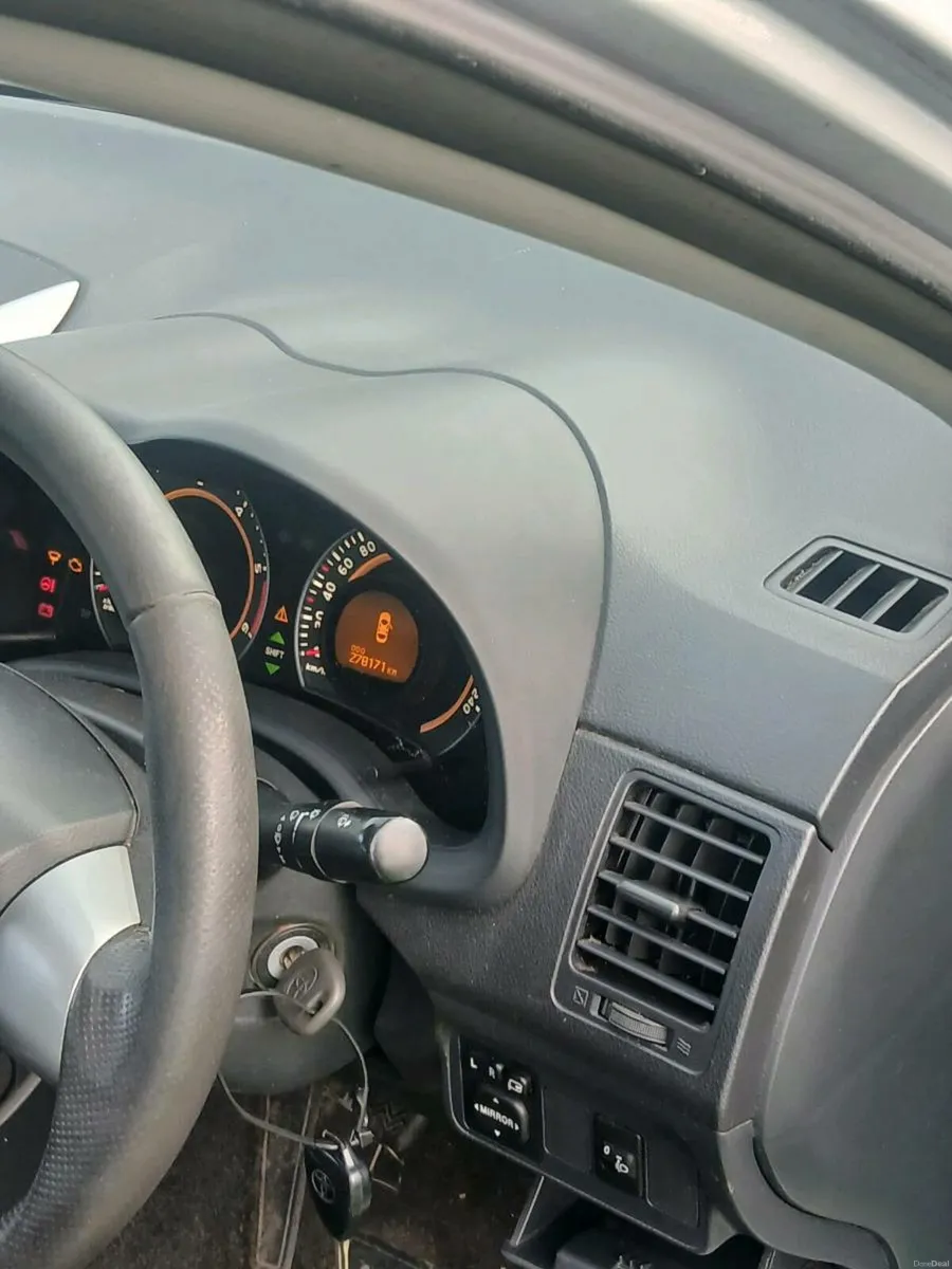 Toyota corolla  d4d - Image 2