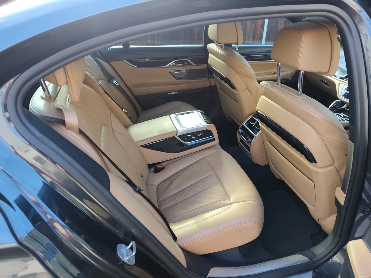 BMW 730D M sport X drive 2017 - Image 5