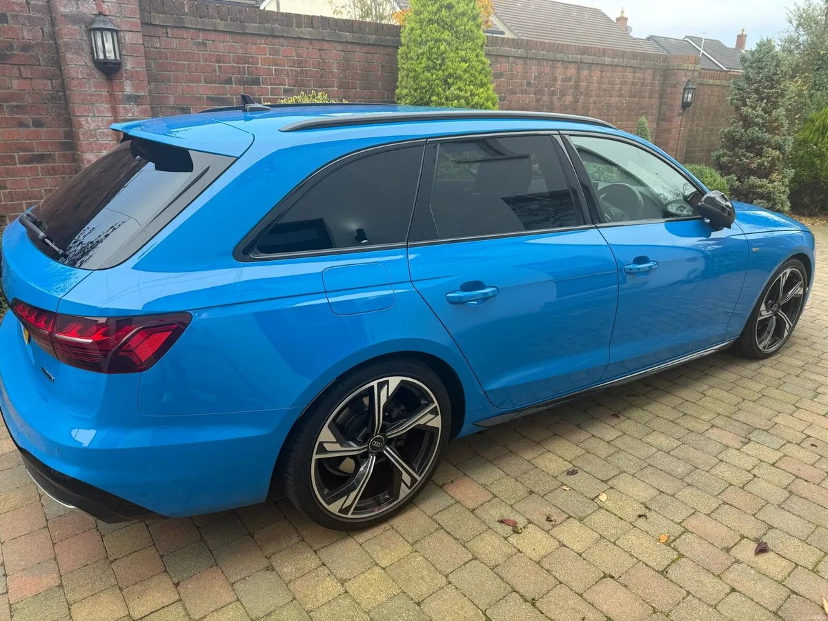 2022 Audi A4 TDI BLACK EDITION QUATTRO 205BHP AUTO - Image 3