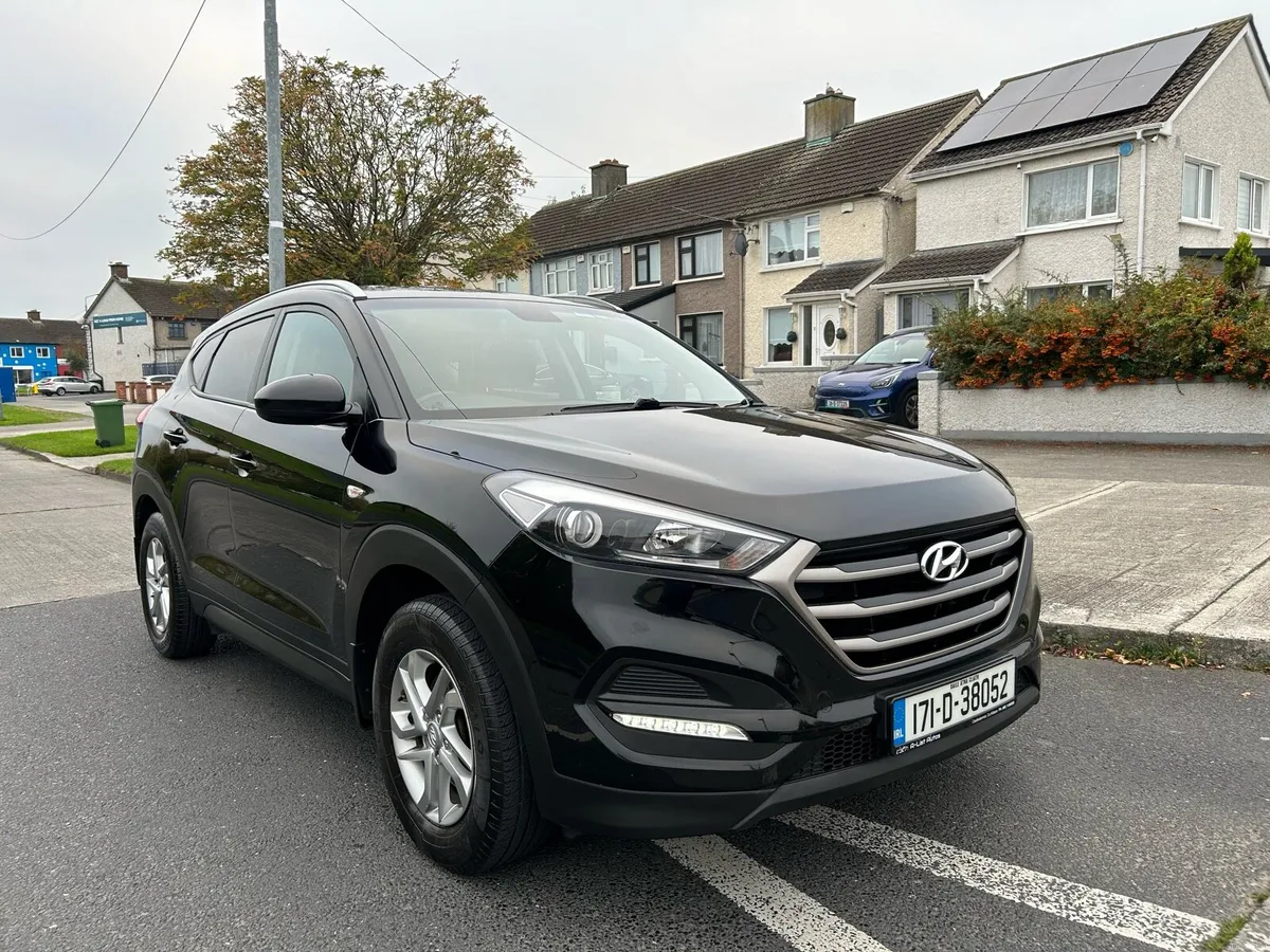 2017 HYUNDAI TUCSON COMFORT NCT 04-27 / TAX 03-26 - Image 4