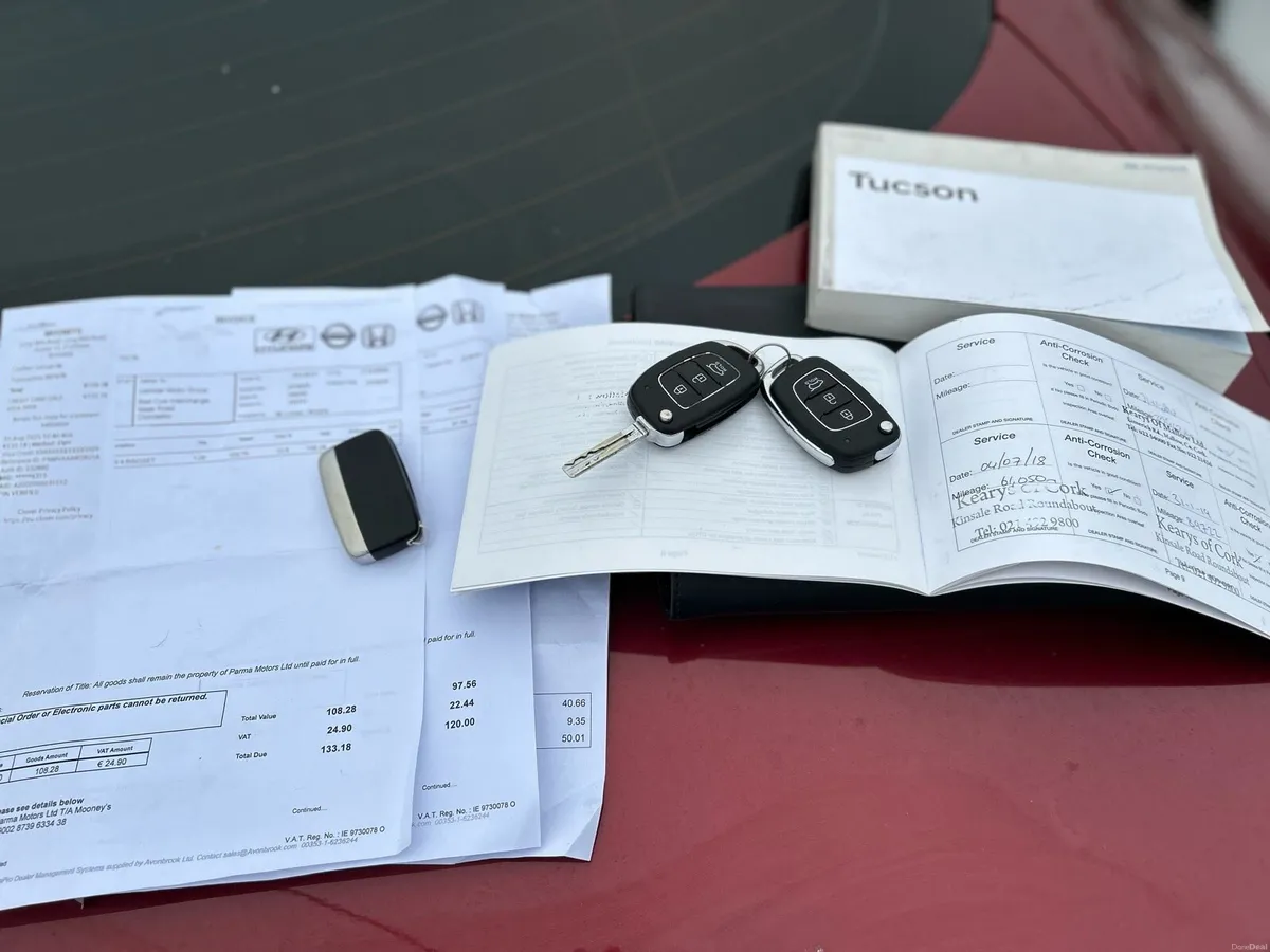2017 HYUNDAI TUCSON COMFORT NCT 04-27 /  LOW TAX - Image 2