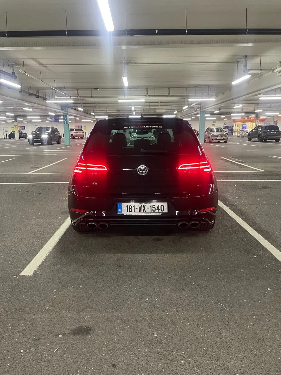 Volkswagen Golf R - Image 3