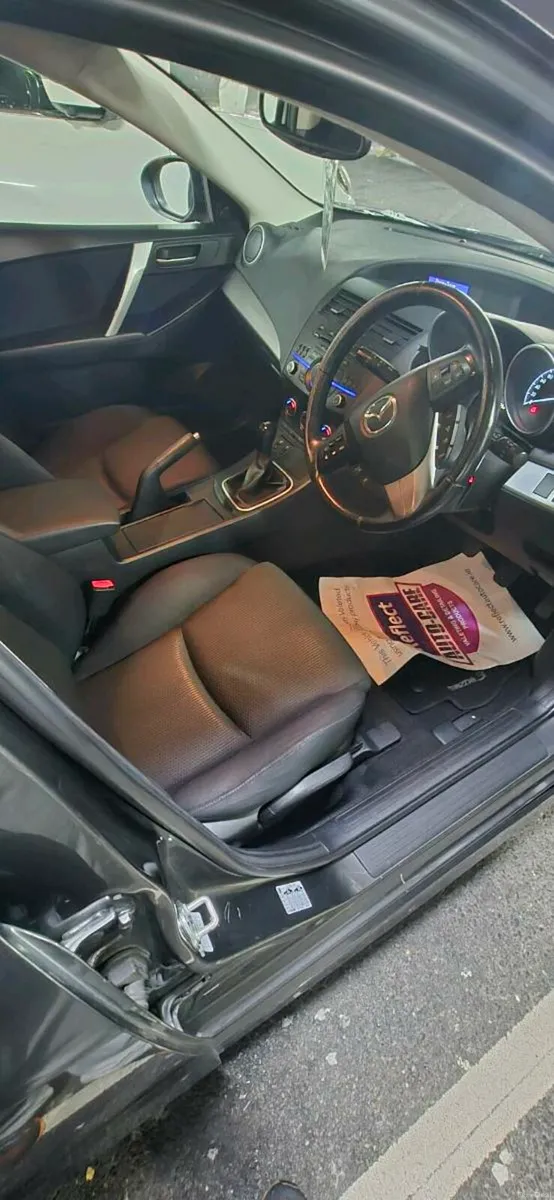 Mazda 3 - Image 4