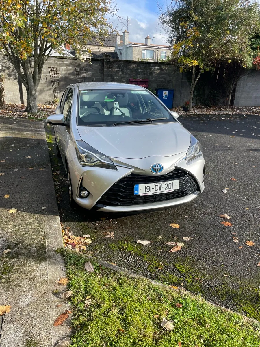 2019 Toyota Yaris Hybrid - Image 1