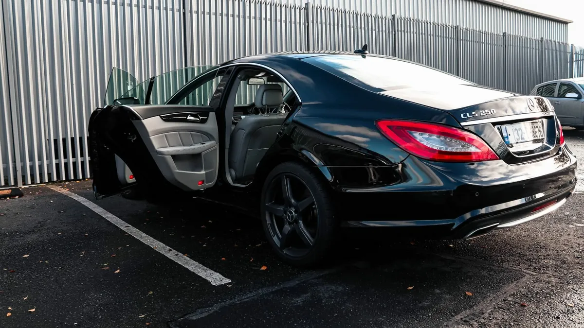 Mercedes-Benz CLS AMG SPORT 2013 NEW NCT - Image 3