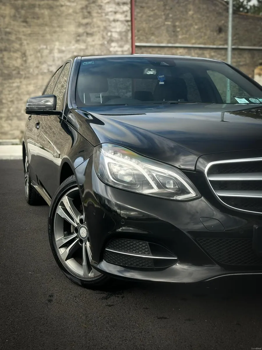 Mercedes-Benz E-Class 2015 - Image 2