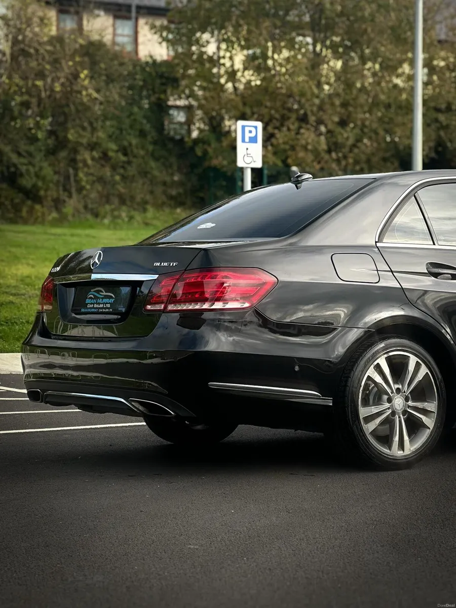 Mercedes-Benz E-Class 2015 - Image 5