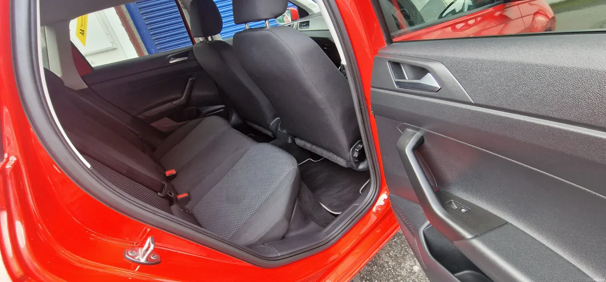 Vw Polo Automatic Low Mileage - Image 6