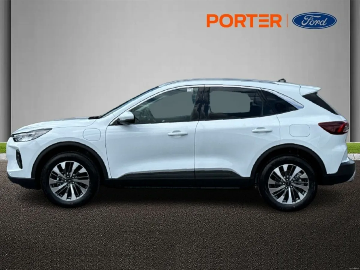 Ford Kuga *Order Yours Today* 2.5 PHEV TITANIUM 24 - Image 6