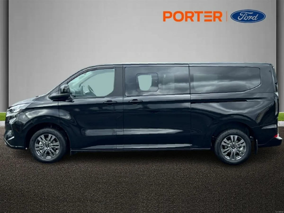 Ford Tourneo Custom *AVAILABLE NOW* 9 seater, PHEV - Image 6