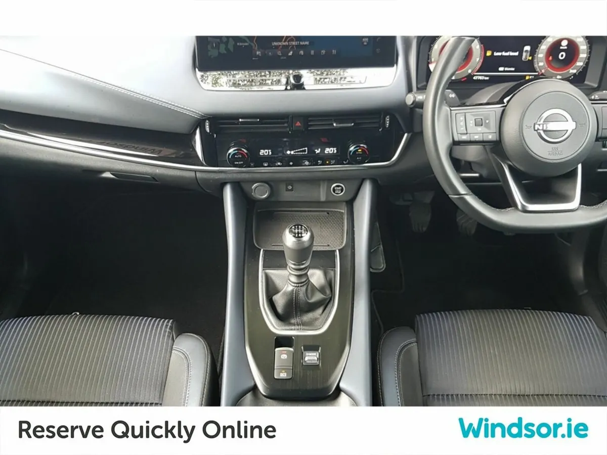 Nissan Qashqai 1.3 PET MILD HYBRID SV PREMIUM - Image 4