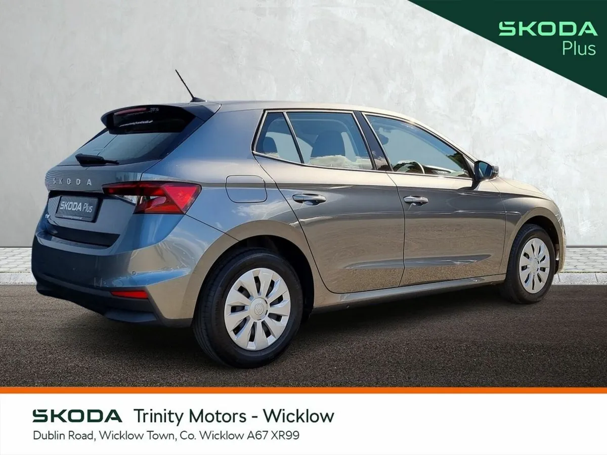 Skoda Fabia ** BEST VALUE ** ESSENCE ** 1.0MPI 80H - Image 3