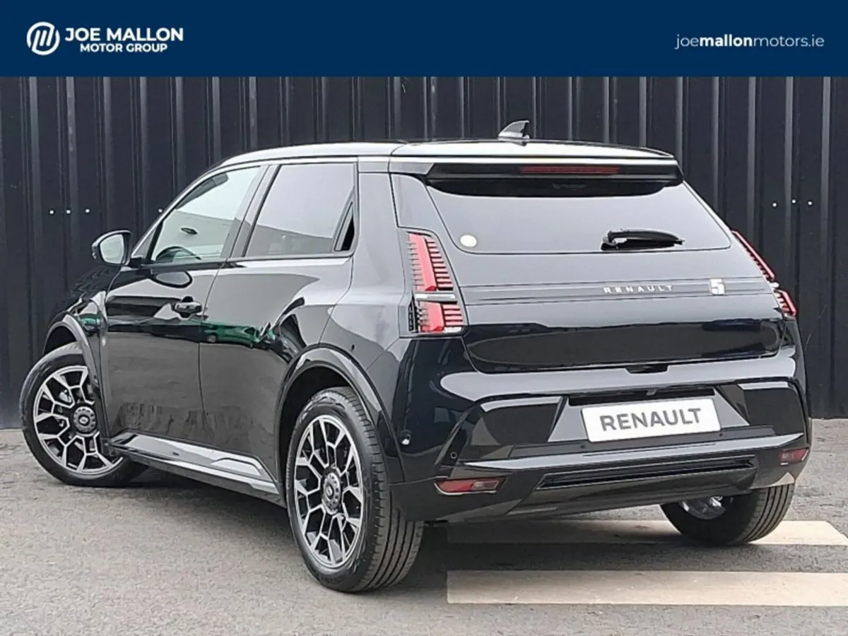 Renault 5 Roland Garros 52kWh 150hp - Image 2
