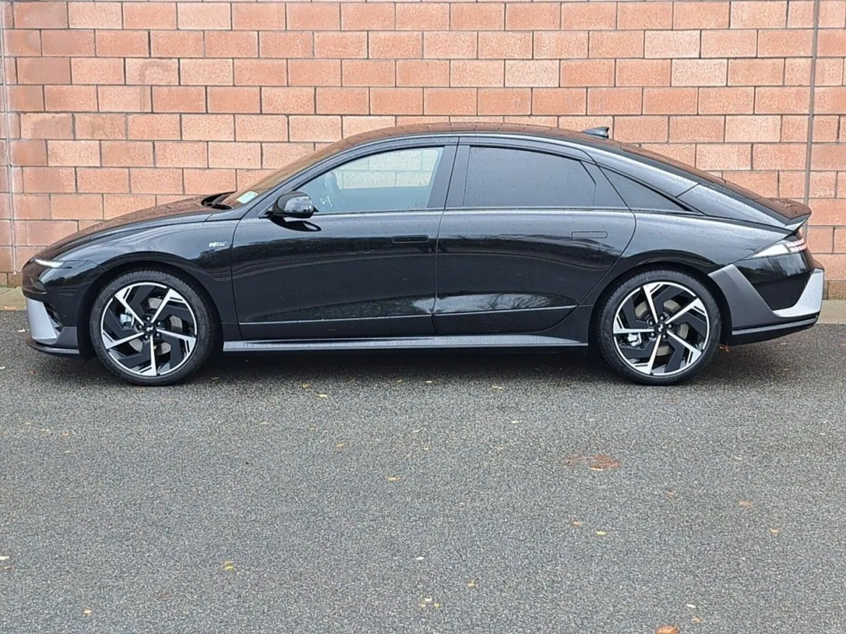 Hyundai IONIQ 6 N-Line Model 84 k/wh battery with - Image 3