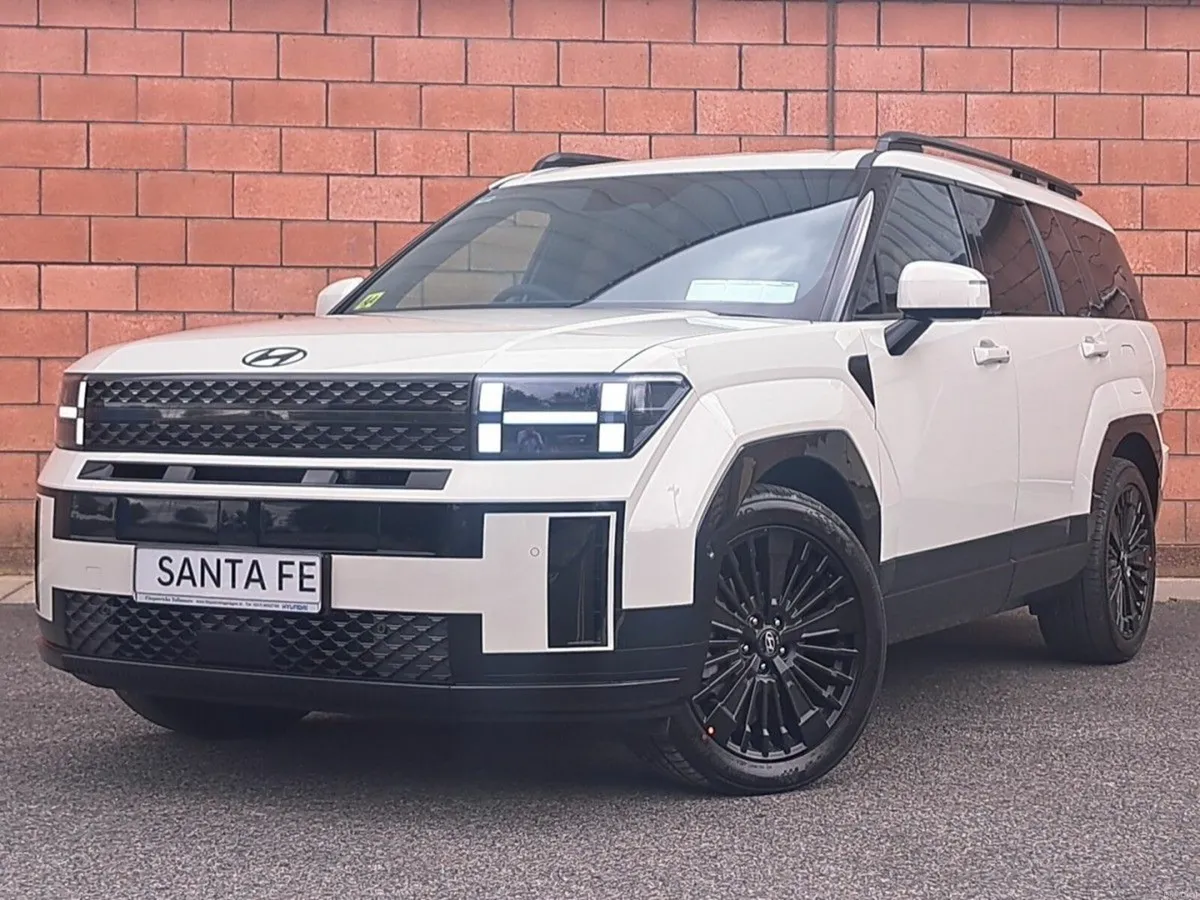 Hyundai Santa Fe Premium Calligraphy Plug in Hybri - Image 2