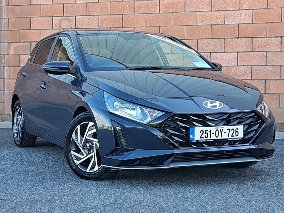 Hyundai i20 Deluxe Plus Model 1.0 Turbo Petrol Aut - Image 1