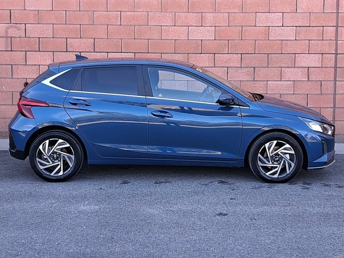 Hyundai i20 Deluxe Plus Model Automatic 1.0 Turbo - Image 3