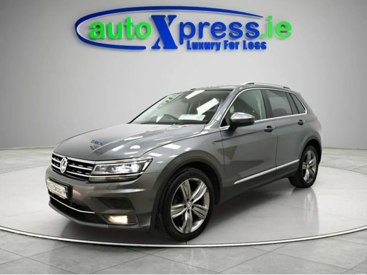 Volkswagen Tiguan 2.0 TDI Sliding sunroof - Image 3