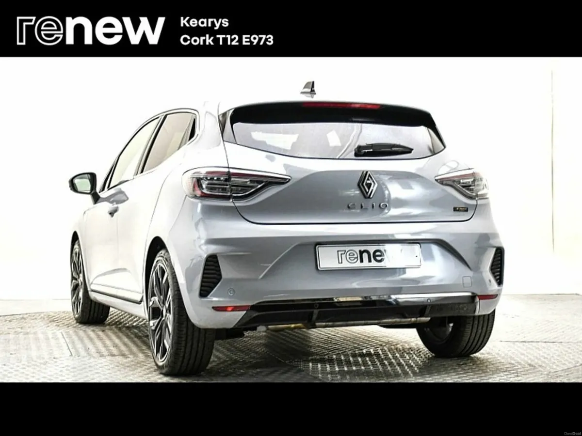 Renault Clio Techno E-Tech Full Hybrid AUTO 145 - Image 4