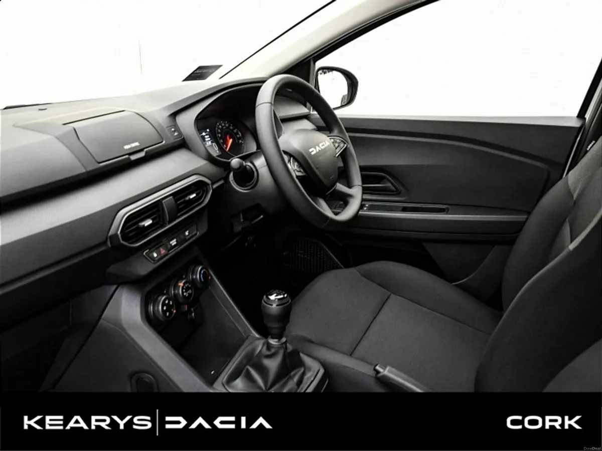 Dacia Sandero Essential TCe 90 5Sp GSR2 - Image 5