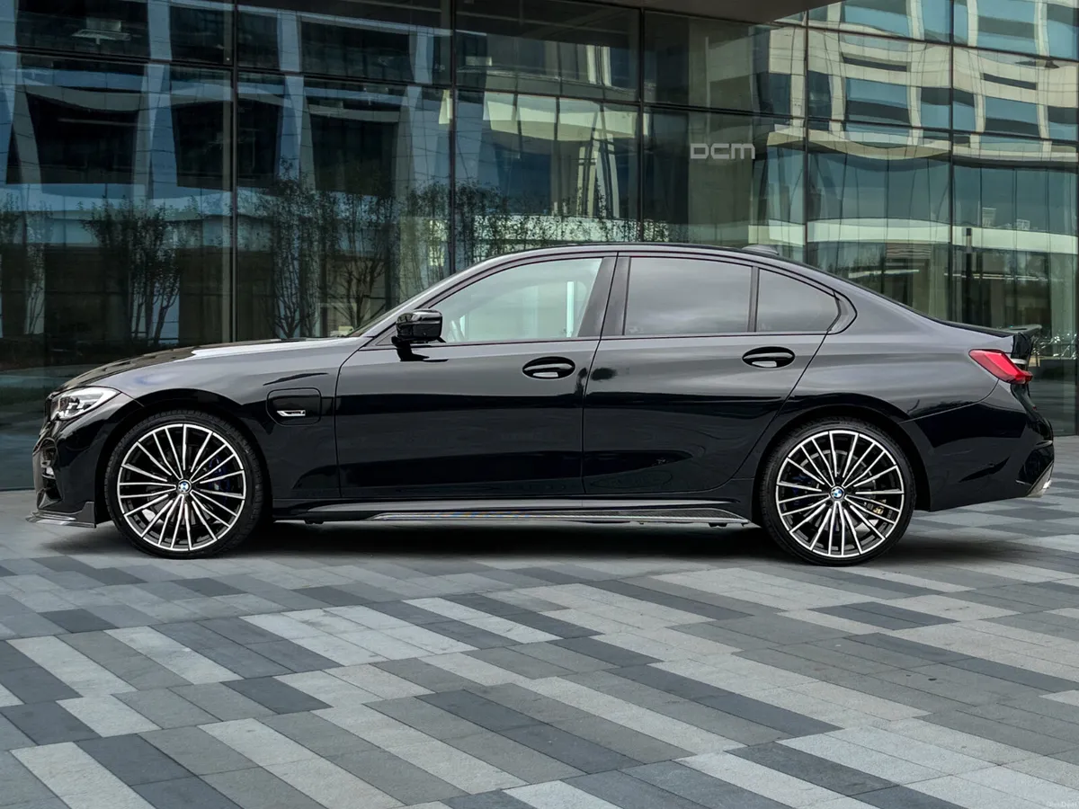 BMW 330e G20 M Sport iPerformance - Image 4