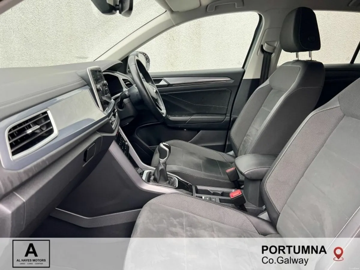 Volkswagen T-Roc 2023 STYLE 1.0 TSI 6SPEED 110BHP - Image 4