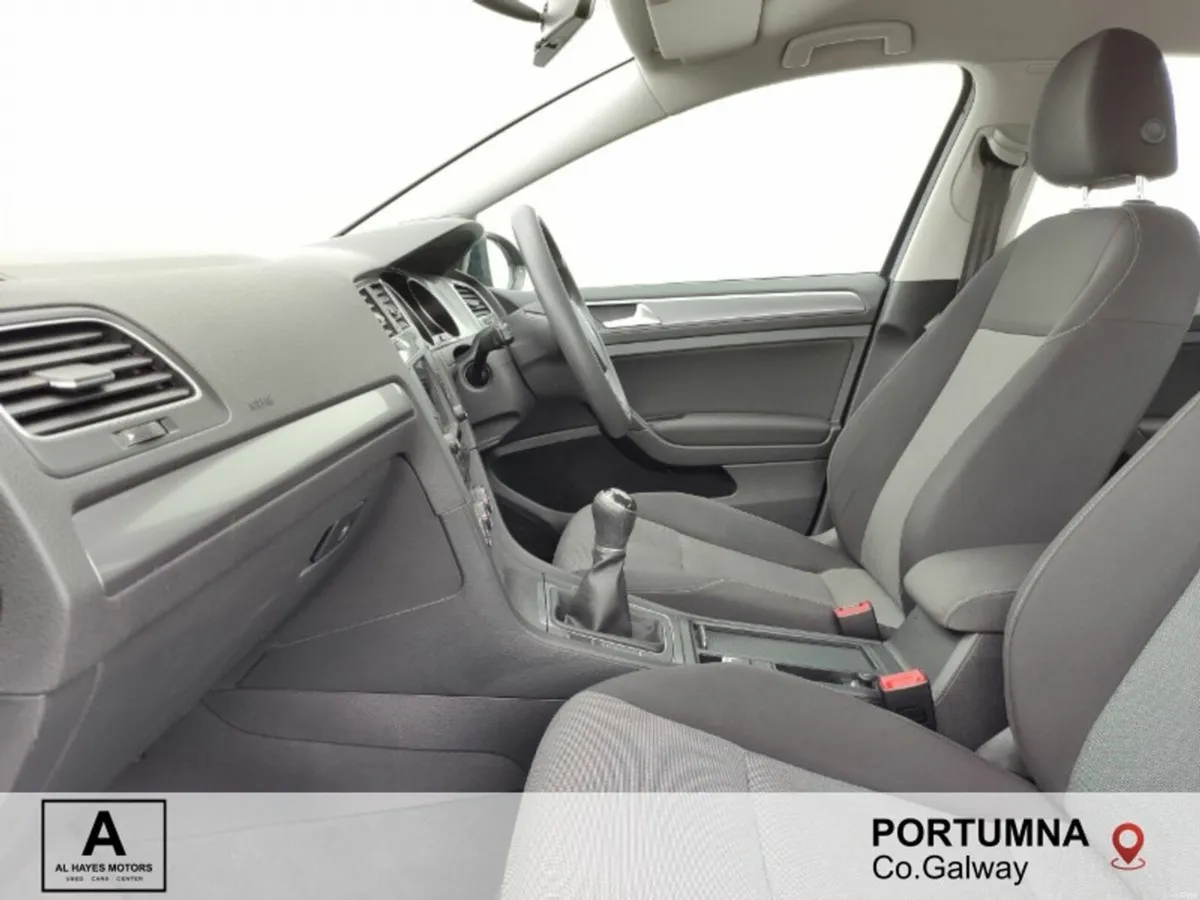 Volkswagen Golf S TL + SPORTS PACK 1.6 TDI 110BHP* - Image 4