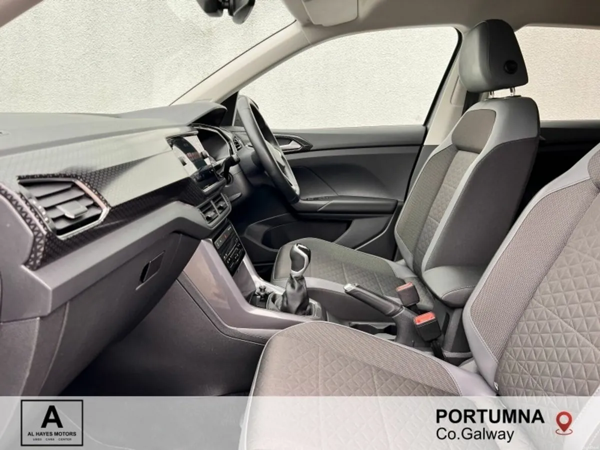 Volkswagen T-Cross 2022 STYLE 1.0 TSI 6SPEED 110BH - Image 4