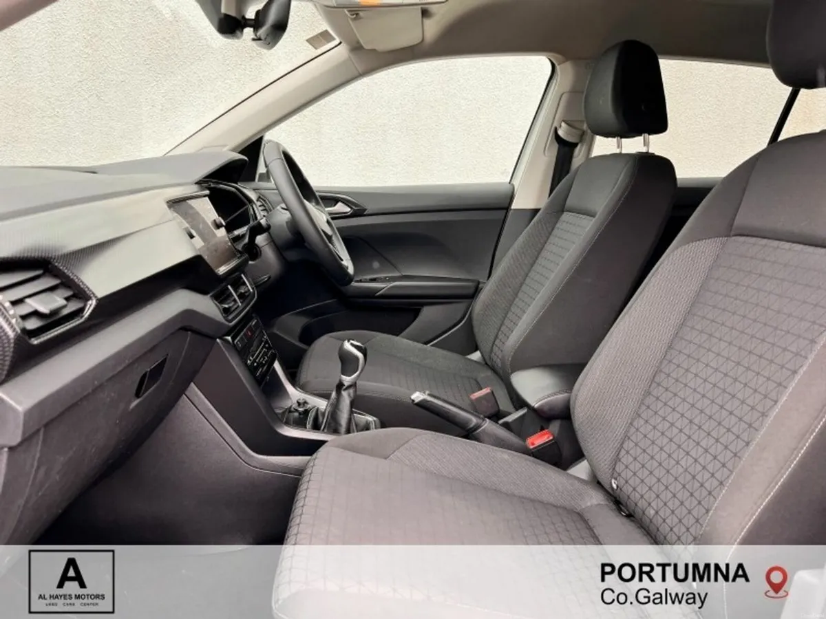 Volkswagen T-Cross 2023 LIFE 1.0 TSI 95BHP - Image 4