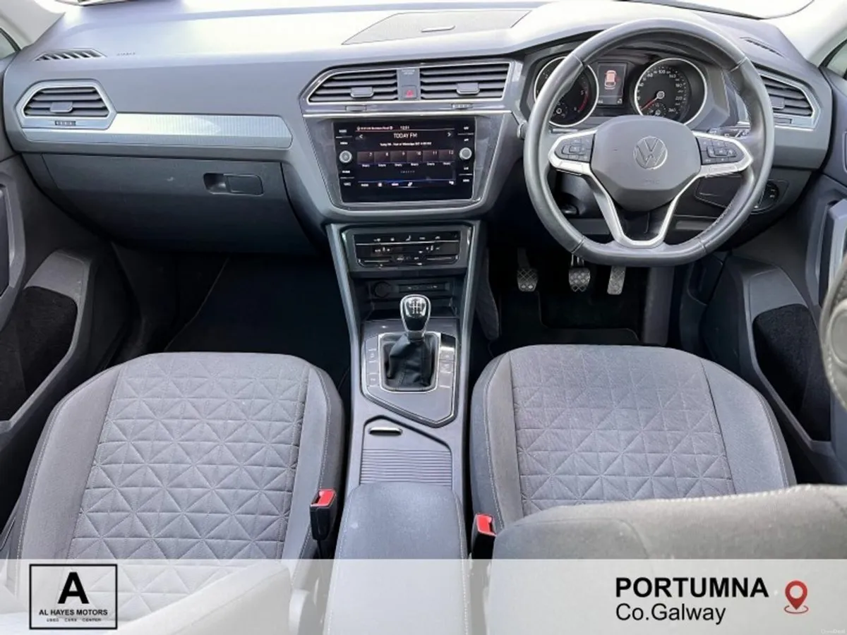 Volkswagen Tiguan 2023 LIFE 2.0 TDI 6SPEED 122BHP - Image 2