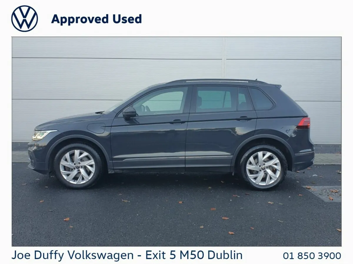 Volkswagen Tiguan Life 1.4TSI PHEV 245 HP - €500 D - Image 4