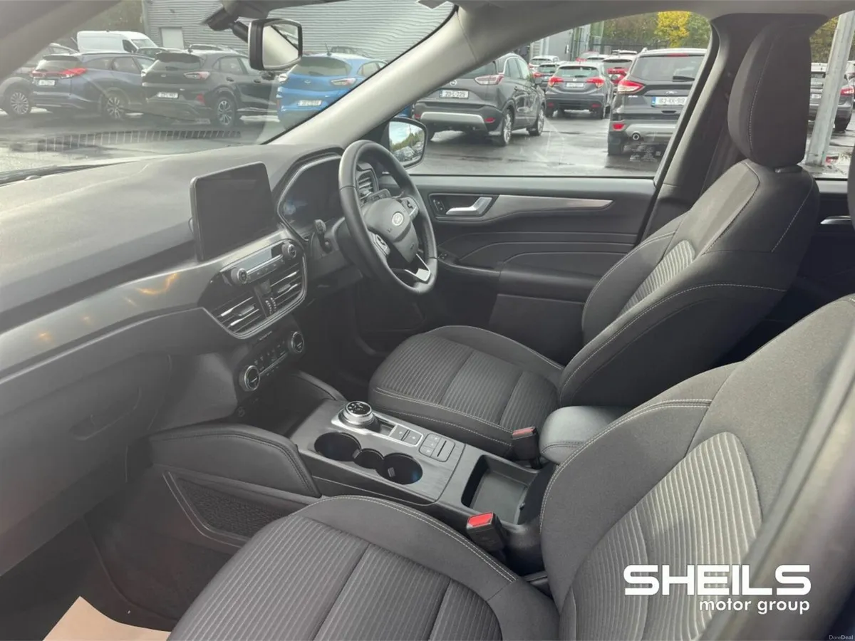 Ford Kuga 2.5 Duratec 190PS FHEV Titanium Auto - Image 5